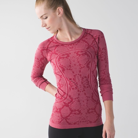 lululemon athletica Tops - 🌼Lululemon Swiftly Tech Long Sleeve Crew {C}